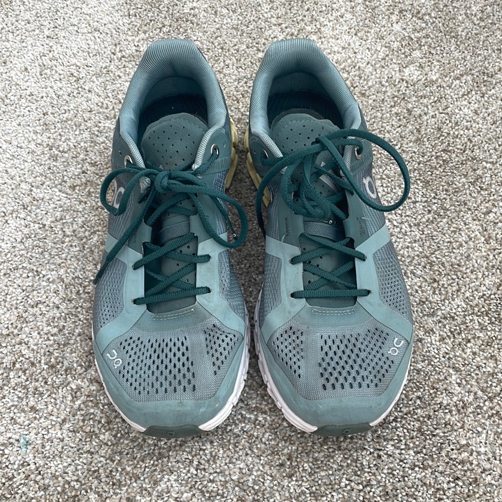 On Running Women's Athletic Shoes - Teal